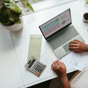 Les inégalités de rente entre femmes et hommes en Suisse : une analyse systémique
